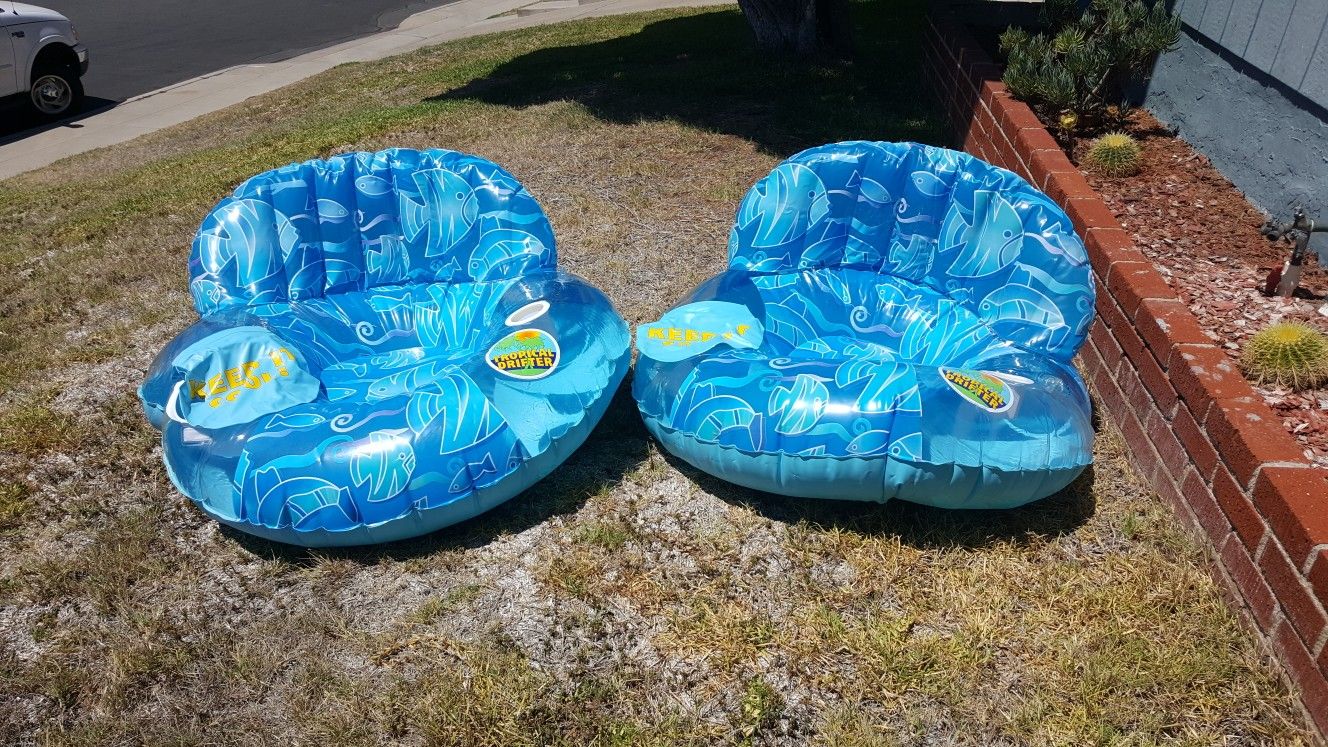 Pool floats