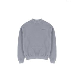 New Young La Sweater 