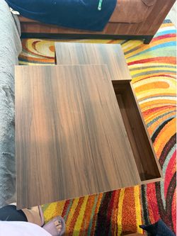Coffee table - lifts with drawer