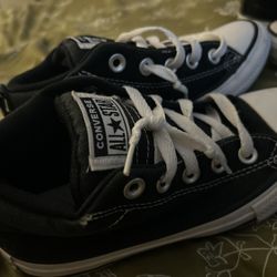 Boy Converse Size 1