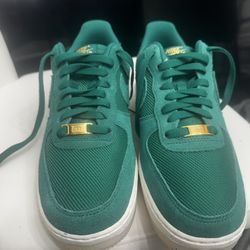 Limited Edition, Nikes