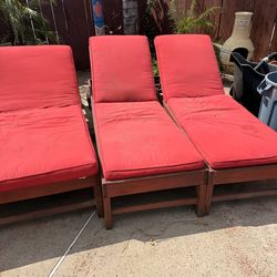 Pool Chaise loungers