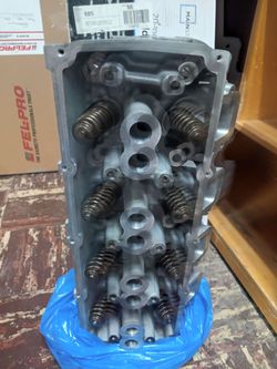 5.7 Eagle Cylinder Head