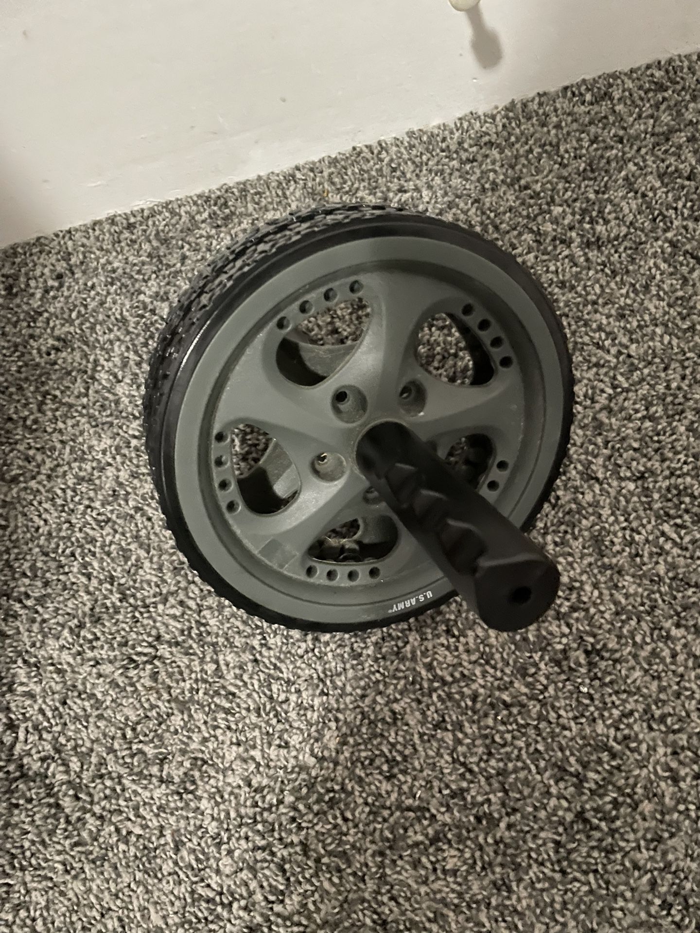U.S. Army Ab Roller (Ab Wheel)