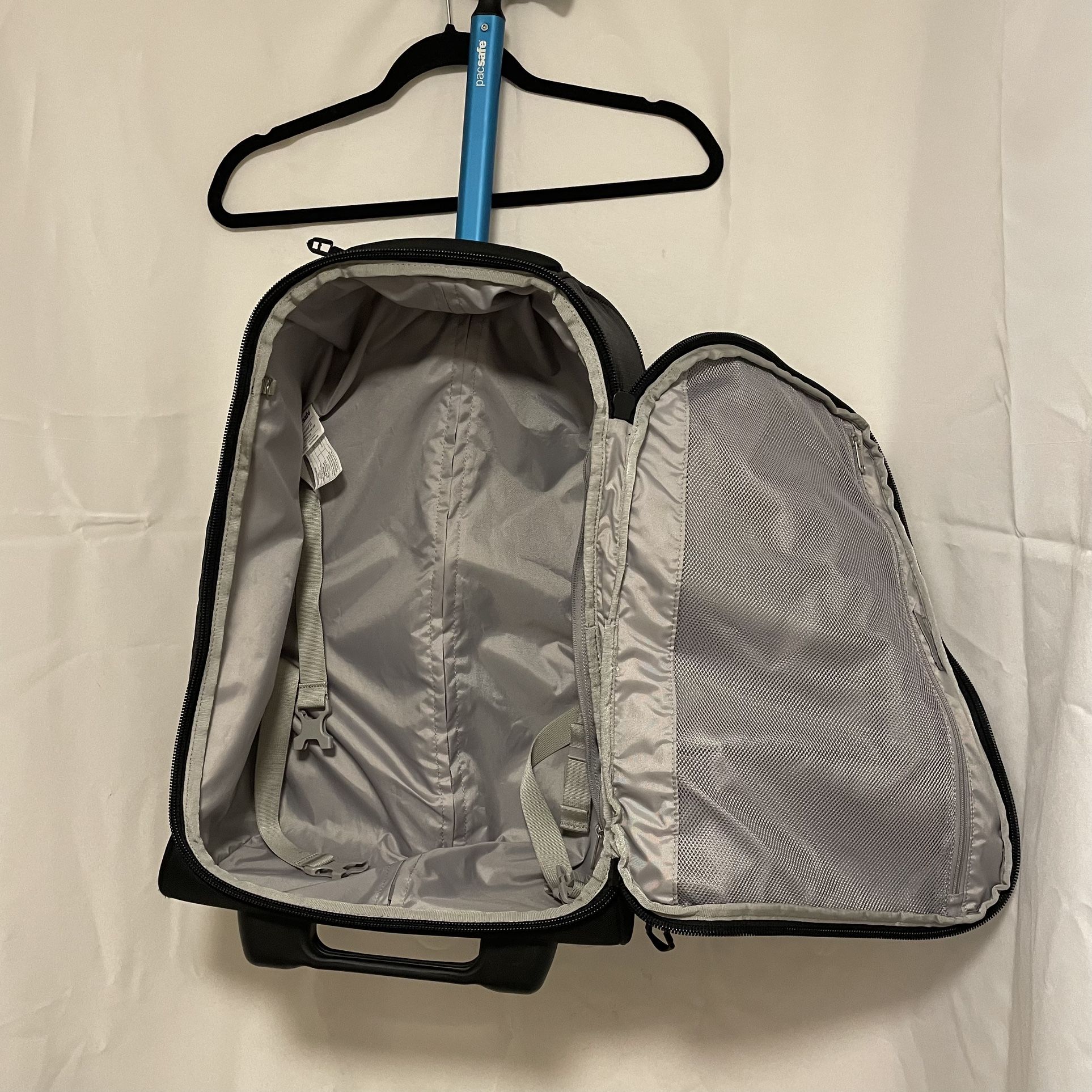 PACSAFE corsage 21 Wheeled Carry On 50105 RFID