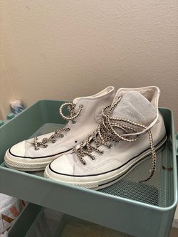 Converse shoes size 10 like new