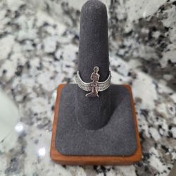 Isis Ring
