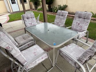 Outdoor Patio Set $75.00