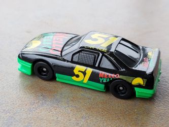 Vintage 1990 TYCO "DAYS OF THUNDER" MELLOW YELLOW" LUMINA #51