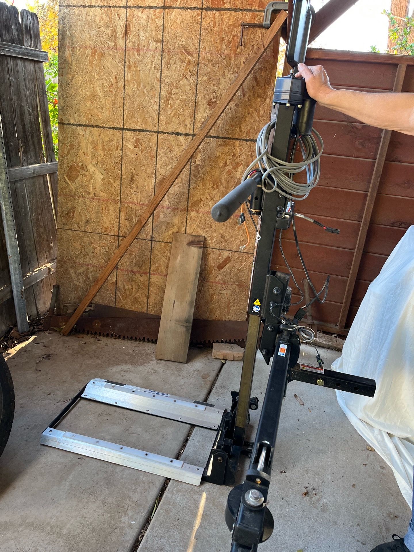 Vehicle Mounted Power Chair Lift