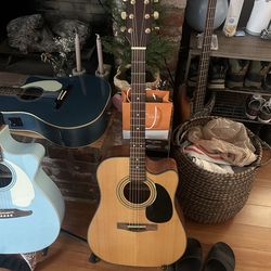 Fender Starcaster acoustic electric