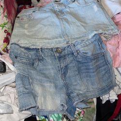 Hot Weather Shorts and Skirt Size In Pictures 