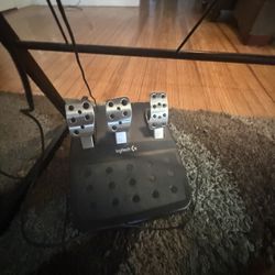 Logitech G920 Wheel , Pedals And Shifter (Xbox)