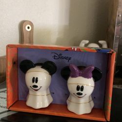 Disney Salt Ans Pepper Shakers