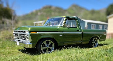 1975 Ford f100 short bed / 1971 Dodge colt