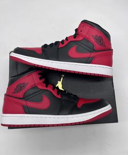 Sz 8.5 - Air Jordan 1 Mid Banned Black Red White Bred Mens AJ I MJ Bulls NEW