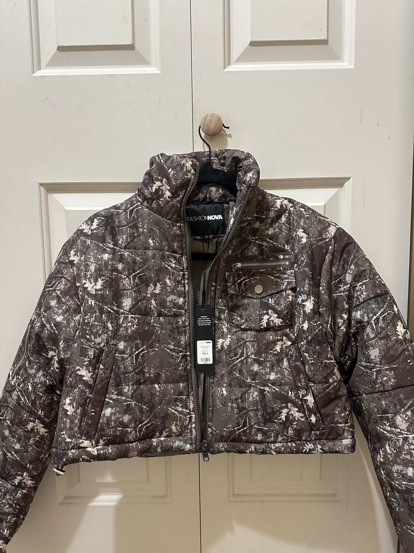 Women’s Cropped Camo Puffer Jacket