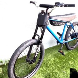 Zooz ultra urban(trading for new zooz or cash)