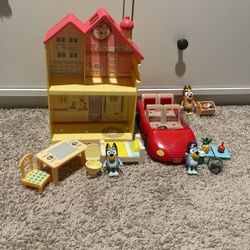 Bluey Home, Escape & Baby Race Playsets