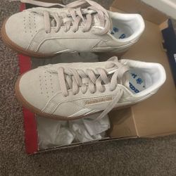Reebok Size 5 