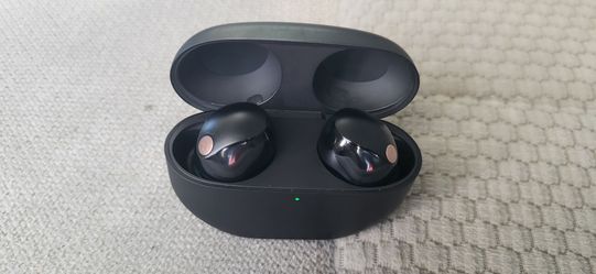 Sony WF-1000XM5 Noise-Canceling Earbuds Black
