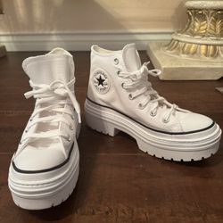 CONVERSE CHUCK TAYLOR HIGH TOP PLATFORM LUGG HEEL SNEAKERS NEW  WOMAN’S US 7