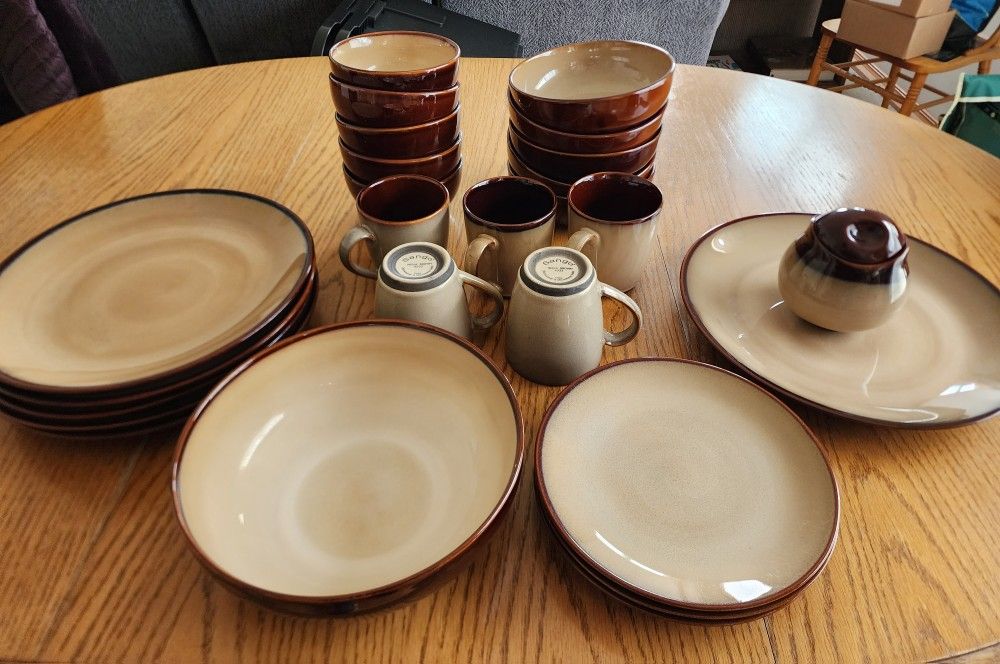 26 Piece Sango Nova Brown 4933 Dishes