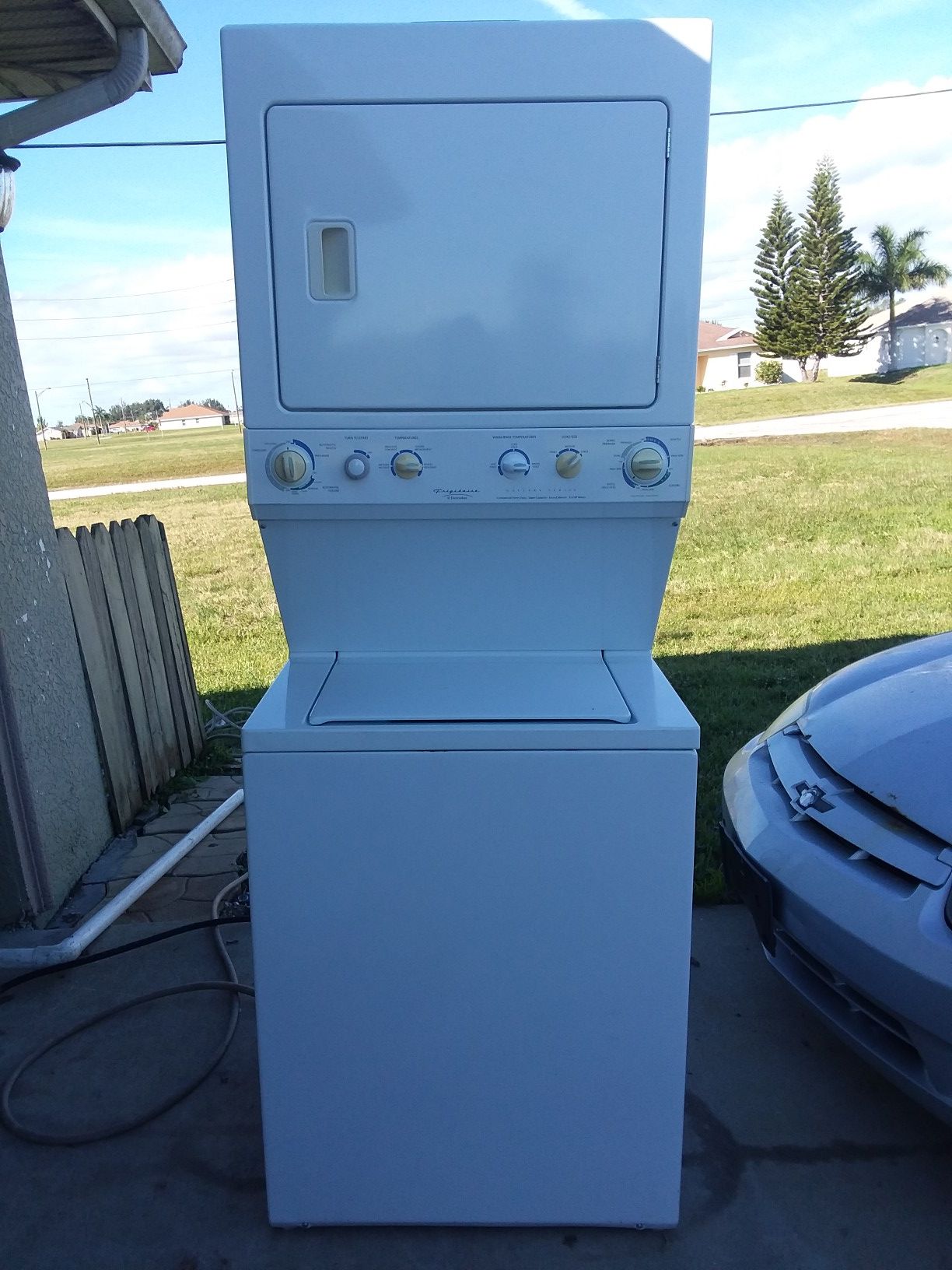 Stackunit with 30-day warranty and delivery included!!!