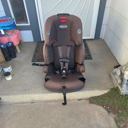 Graco Booster Seat With harness!