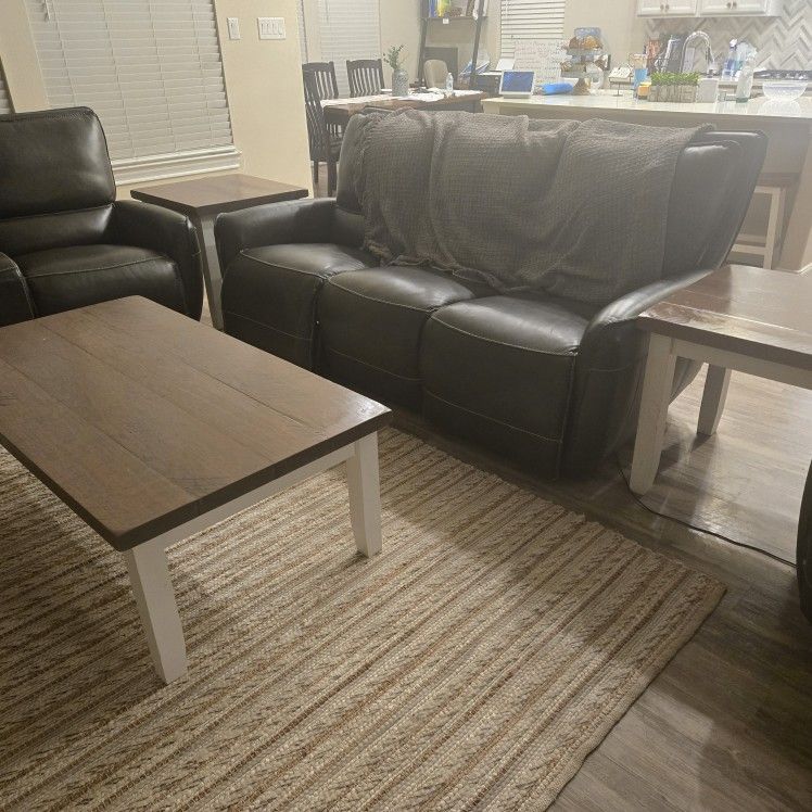 Solid Wood Barn Style Coffee Table And Two Emd Tables...also Four Matching Bar Stools If Needed