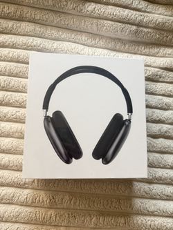 brand new Apple Airpod Maxes