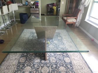 Glass 10 ore 12 person table .