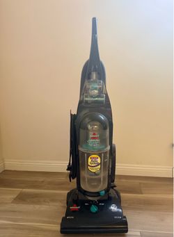 Bissell CleanView Helix Upright Vacuum - Excellent Condition!