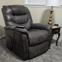Golden Technologies Durable Medical Equipment Power Lift Recliner