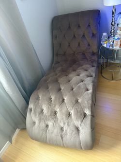 Chaise Lounge