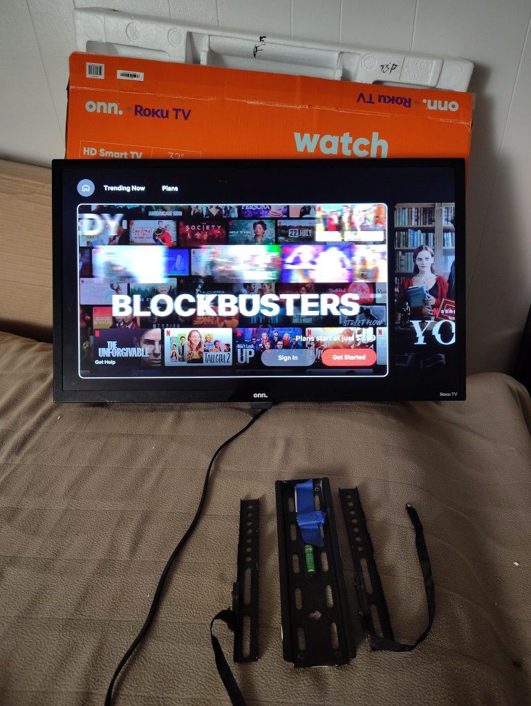 Onn 32" HD Smart Roku TV