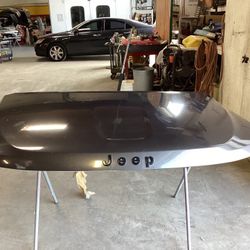 Jeep Cherokee Laredo Hood 