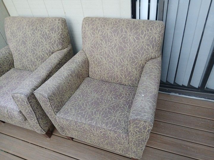 Single Sofas 