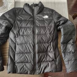 Women's North Face Puffy Coat