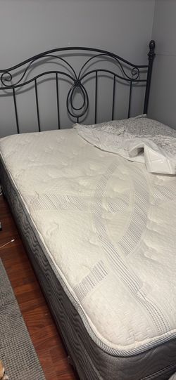 Queen mattress