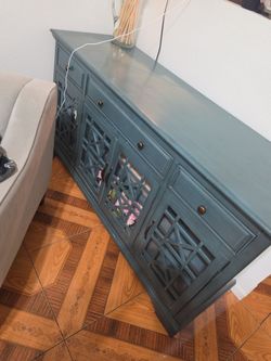 Tv stand