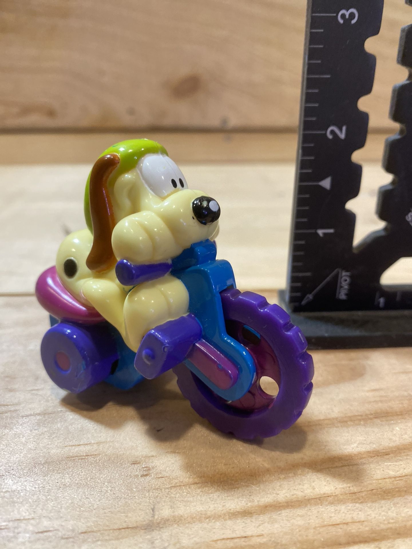 Vintage Garfield Odie On A Blue Bike Figure