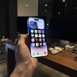 Apple iPhone 14 Pro Max 128GB Unlocked to any carrier! 90 day warranty! We offer financing!