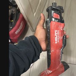 Hilti Drywall router