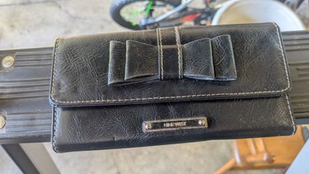 Nine West Black Leather Bow Wallet