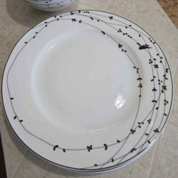 French White Dinner Plate 