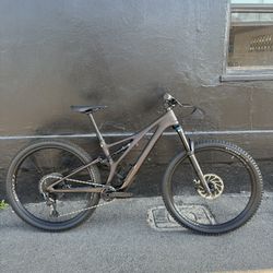 *NEW* Specialized StumpJumper Expert S3