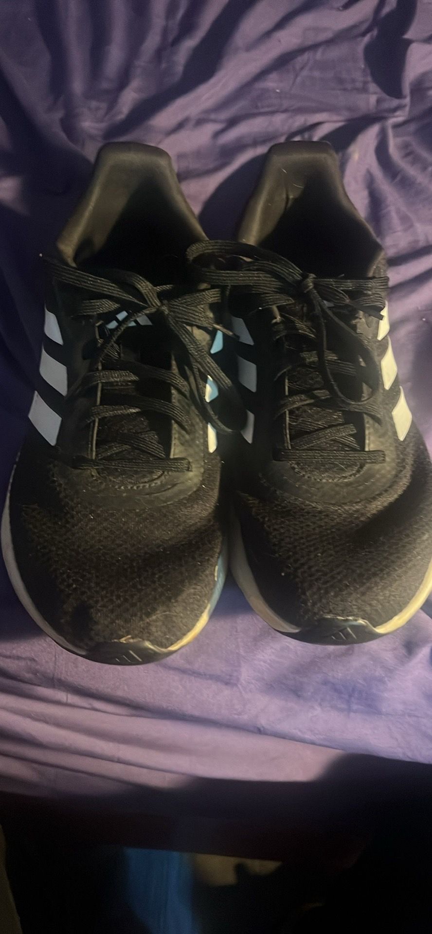 Women’s Adidas sneakers