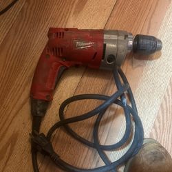 Milwaukee Magnum Holeshooter 13 mm