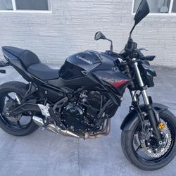 2020 Kawasaki ER650LLFAL Z650